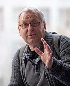 RNDr. Václav Cílek, CSc. RNDr. Václav Cílek, CSc.